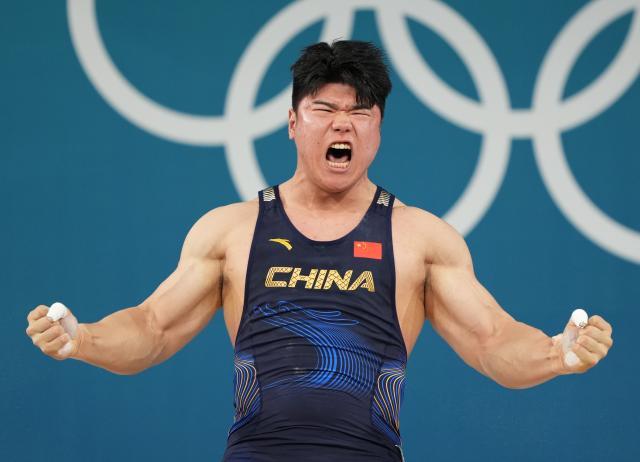 1723336518311059960.jpg 巴黎奥运会丨举重——男子102公斤级:中国选手刘焕华夺冠XxjpseC010790_20240810_MVPFN0A001.jpg