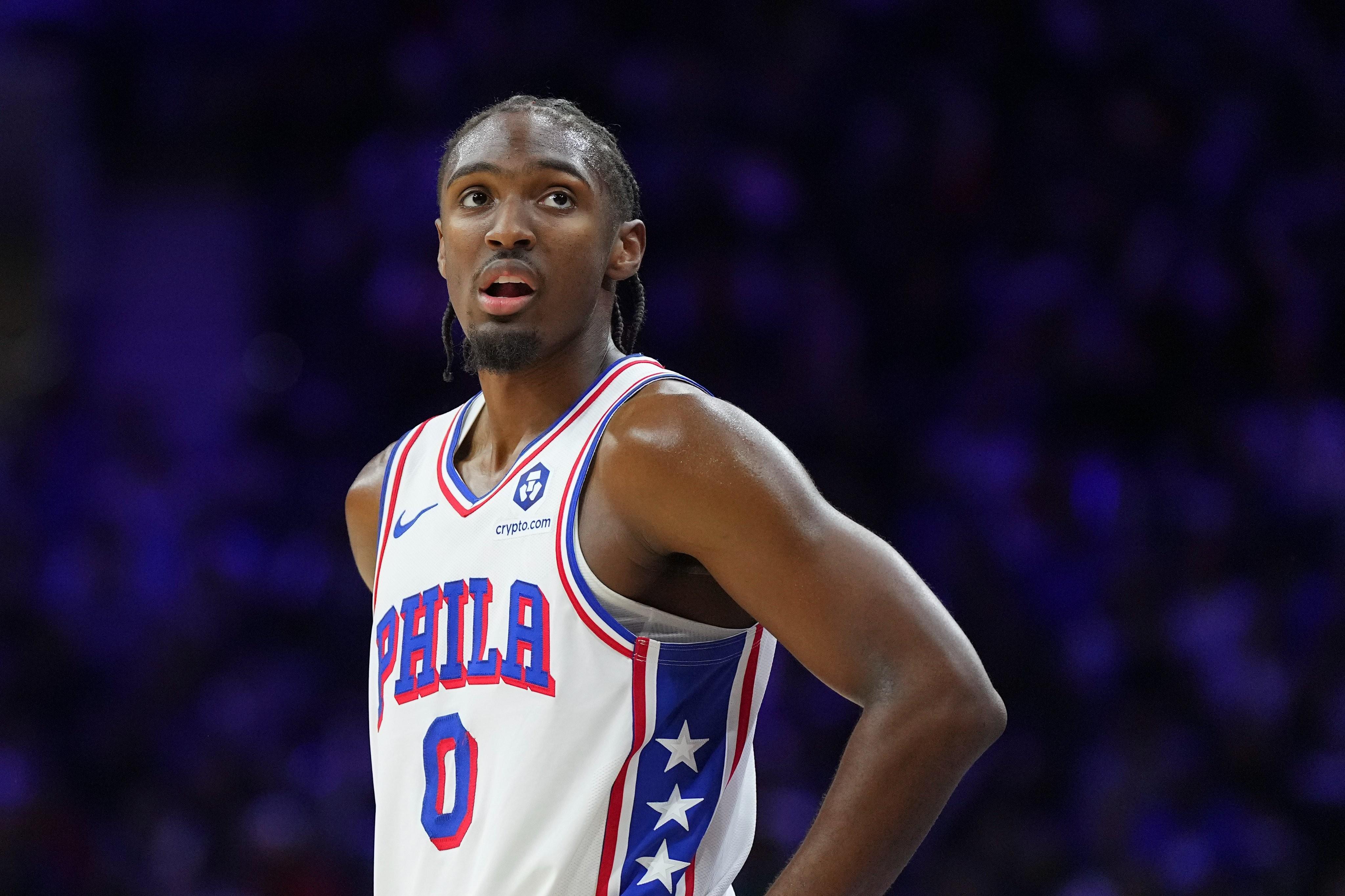 kaiyun-NBA常规赛场均出场时间前十：马克西38分钟领衔，火箭三人入选